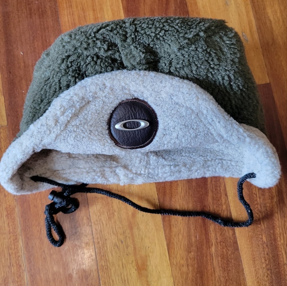 COPY - Oakley software winter hat